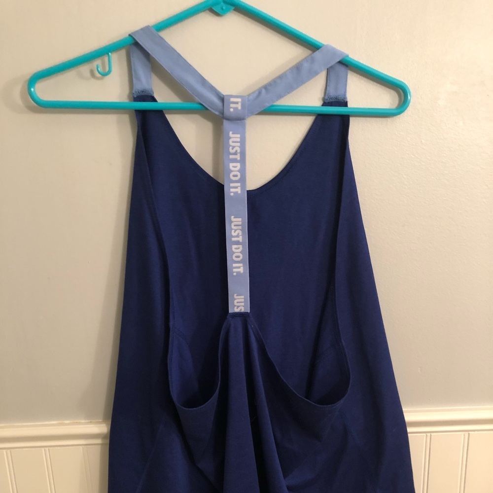 Nike tank! - Picture 4 of 5